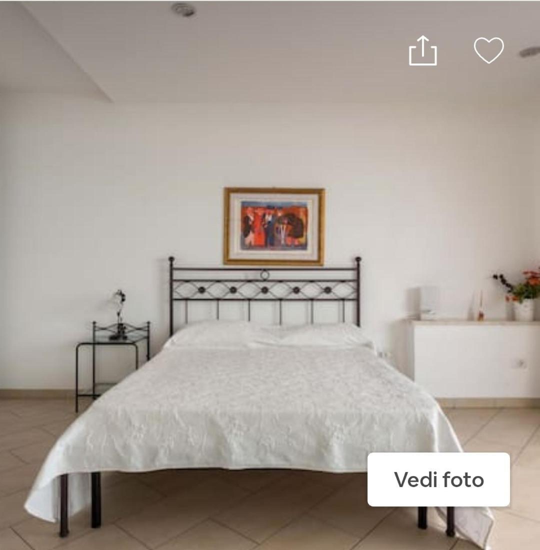 Bed and Breakfast La Nave Sul Mare Di Taormina Летоянні Екстер'єр фото